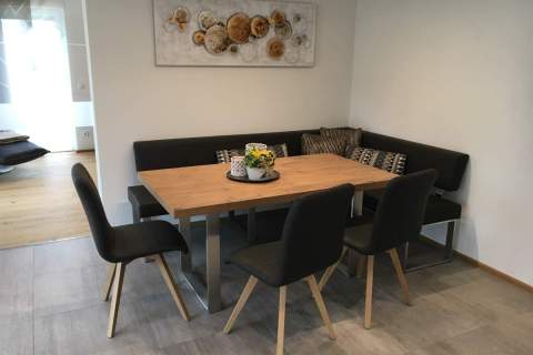 Esszimmer-Eiche-Nuss-001