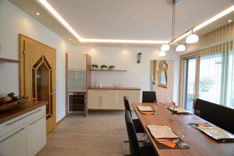 Esszimmer-Weintemperrierschrank-Haas-Grando-Eckbank-003