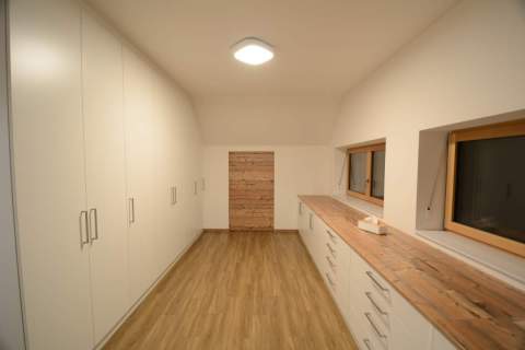 Enbauschrank-Raumhoch-weiss-Eiche-005