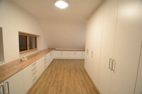 Enbauschrank-Raumhoch-weiss-Eiche-006