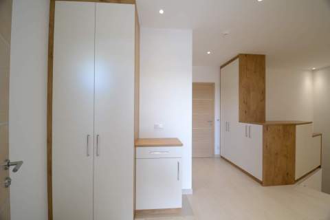 Schrank-weiss-Eiche-001