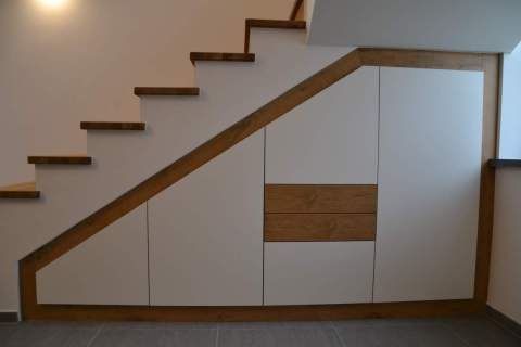 Stiegenverbau-weiss-Eiche-001