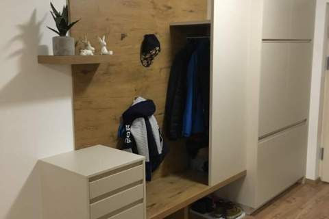 Vorzimmer-Garderobe-grau-Eiche-002