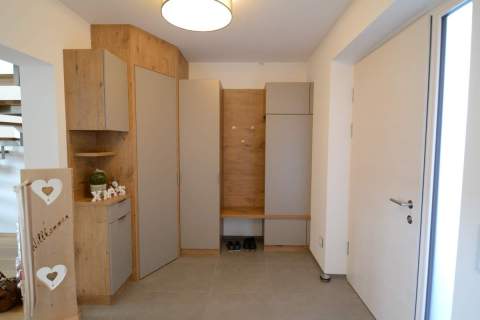 Vorzimmer-Garderobe-grau-Eiche-003