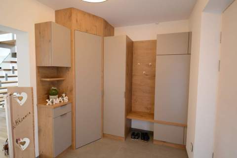 Vorzimmer-Garderobe-grau-Eiche-004