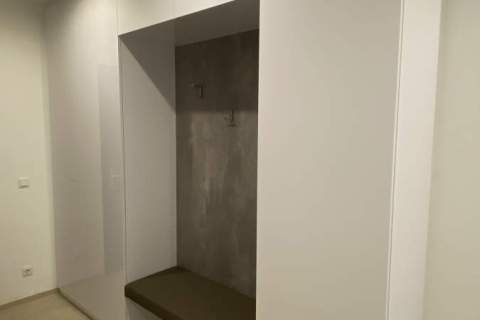 Vorzimmer-Garderobe-grau-weiss-001