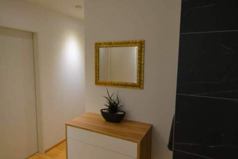 Vorzimmer-Garderobe-weiss-002