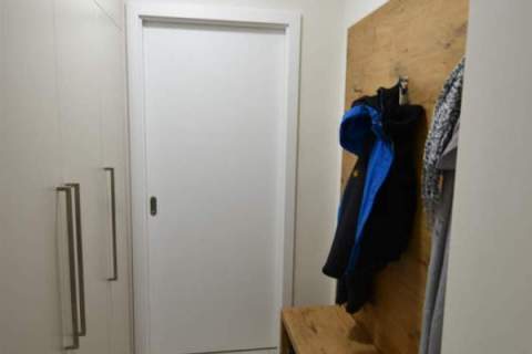 Vorzimmer-Garderobe-weiss-Eiche-001