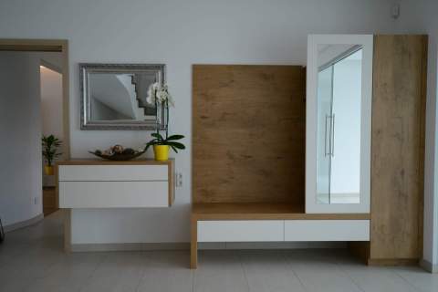 Vorzimmer-Garderobe-weiss-Eiche-005