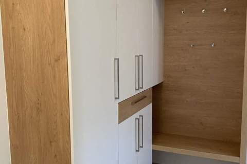 Vorzimmer-Garderobe-weiss-Eiche-010