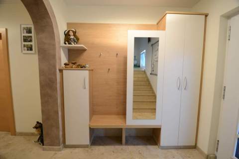 Vorzimmer-Garderobe-weiss-Eiche-011