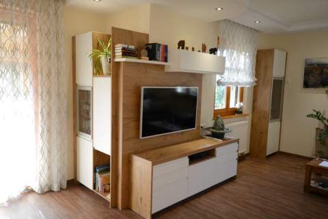 TV-Verbau-Eiche-Lack-matt-005